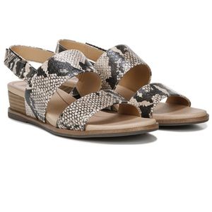 NIB Dr Scholl’s Freeform Wedge Sandal